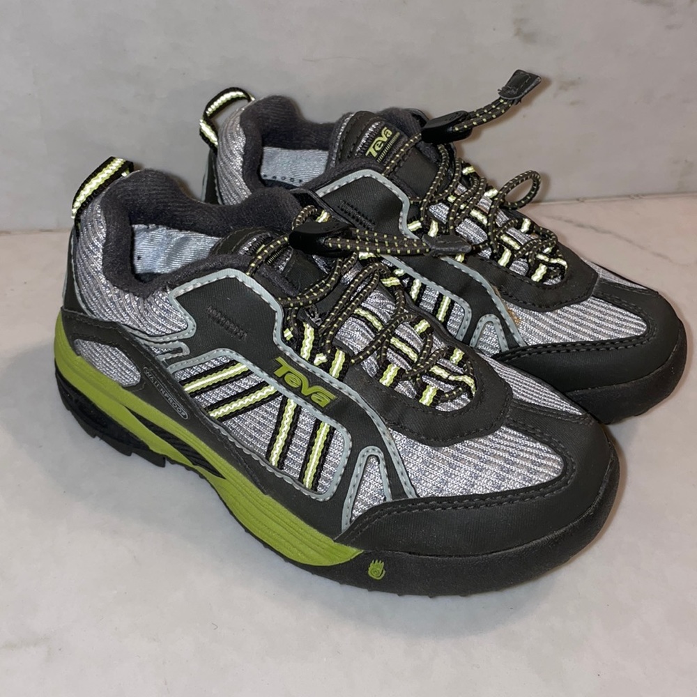 Teva Toddler Sneaker Size 11